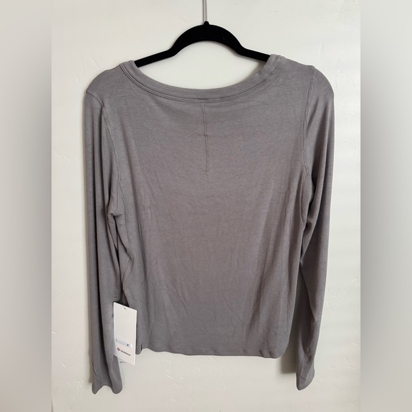 MWT lululemon hold tight scoop neck long sleeve - Picture 6 of 6
